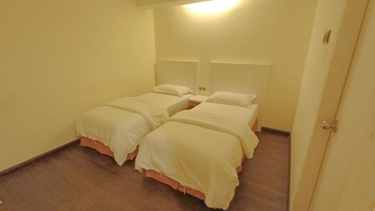 Oyo 90457 Borneo Eco-House Hashtag 12 Boutique Hotel Kota Kinabalu Exterior foto